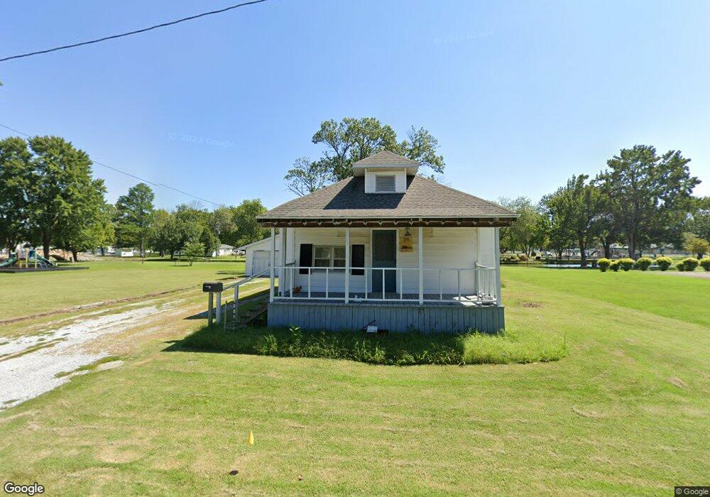 29 S Herbert St, Harrisburg, IL 62946 - photo 1