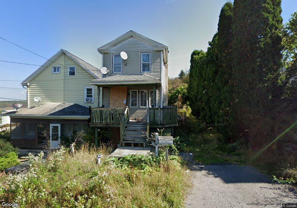 836 N Lee Ct, Hazleton, PA 18201 - photo 1