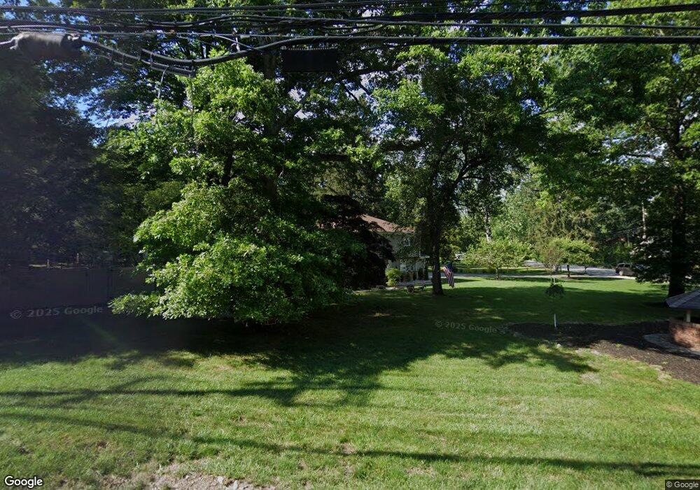 253 W Saddle River Rd, Upper Saddle River, NJ 07458 - photo 1