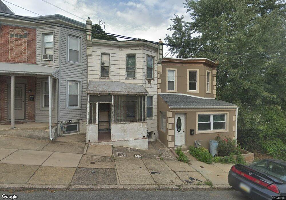 913 Lawrence Ave, Darby, PA 19023 - photo 1