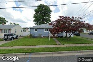 15 Lexington Ave, Carteret, NJ 07008