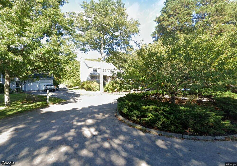 52 White Oak Ct, Wakefield, RI 02879 - photo 1