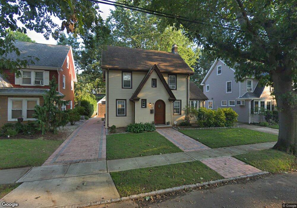 72 Superior Rd, Floral Park, NY 11001 - photo 1