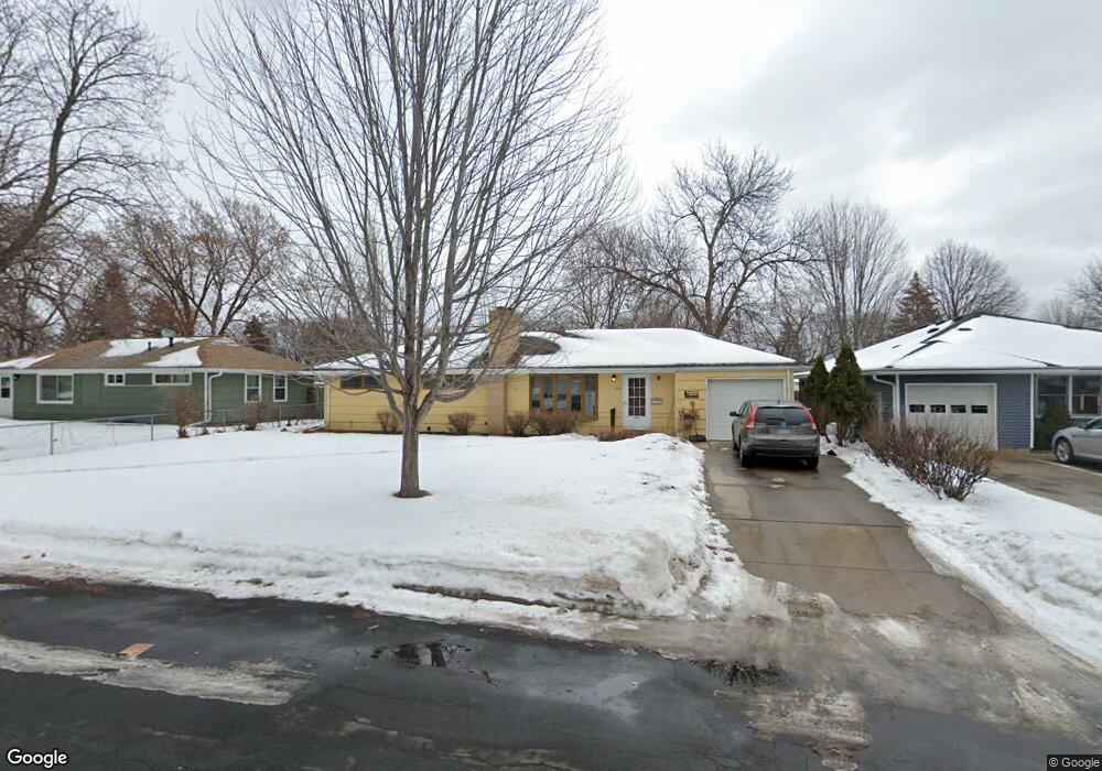8231 Bryant Ave S, Bloomington, MN 55420 - photo 1