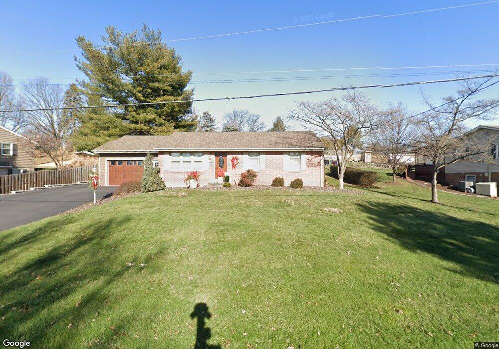 545 Terrace Ave, Mount Joy, PA 17552 - photo 1