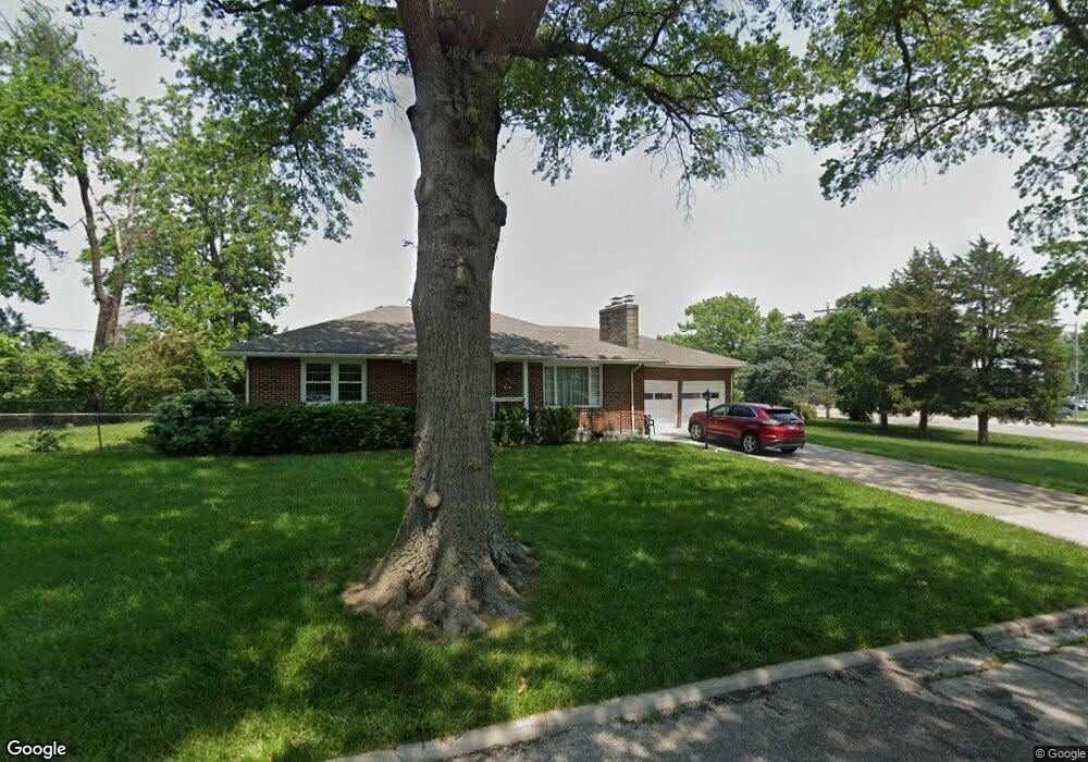 2400 SW Granthurst Ave, Topeka, KS 66611 - photo 1