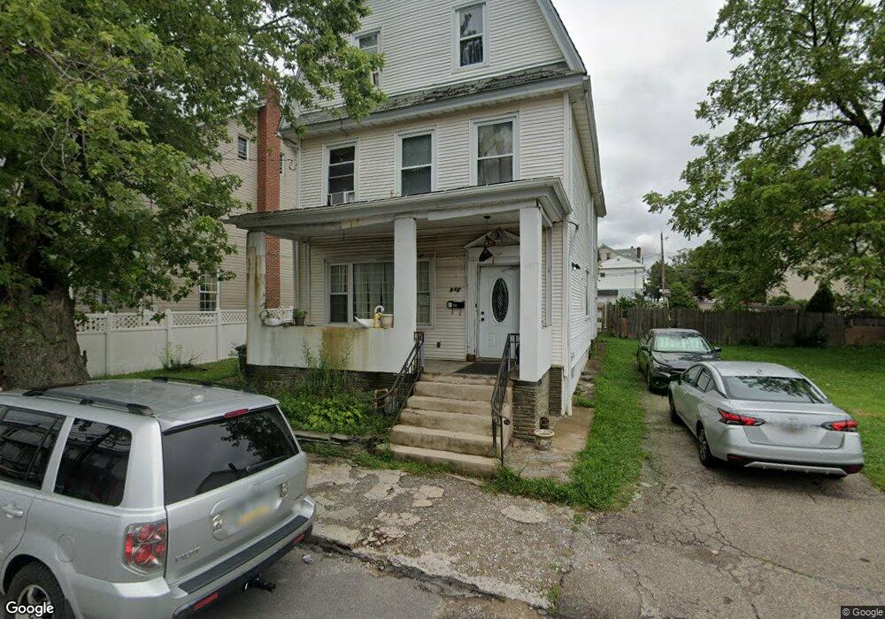 417 W Green St, Hazleton, PA 18201 - photo 1