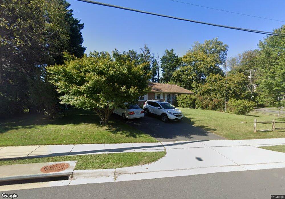 6932 Birch St, Falls Church, VA 22046 - photo 1