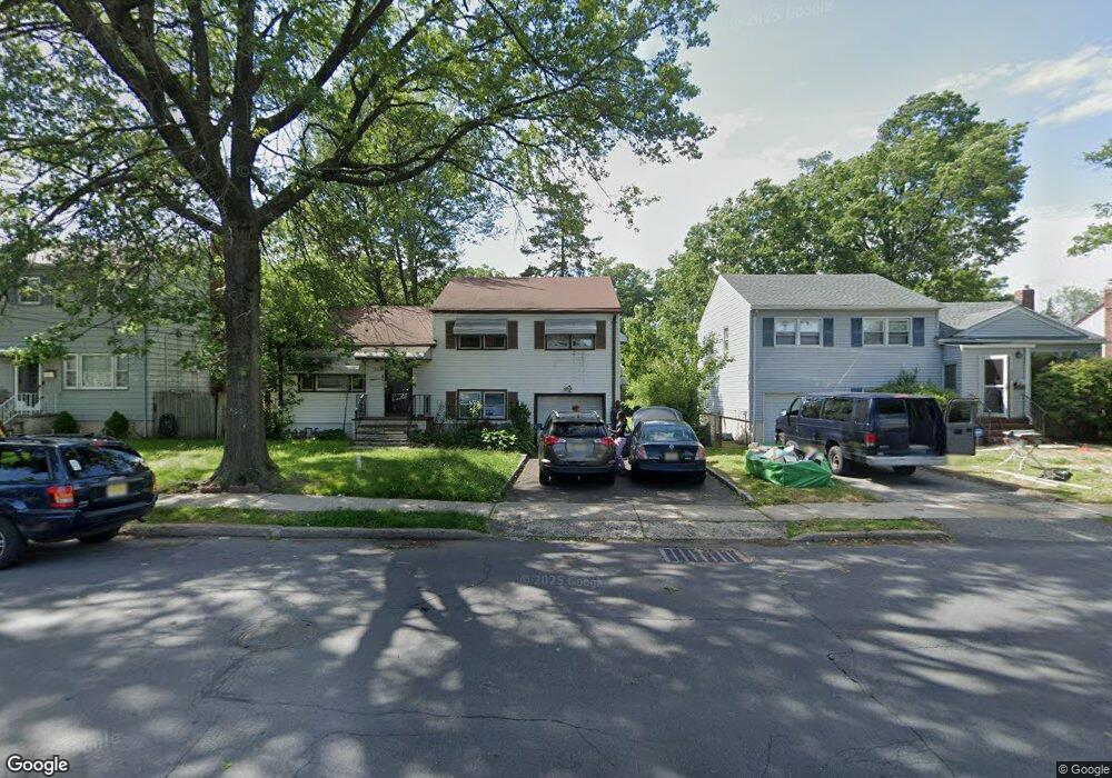 692 Colonial Arms Rd, Union, NJ 07083 - photo 1