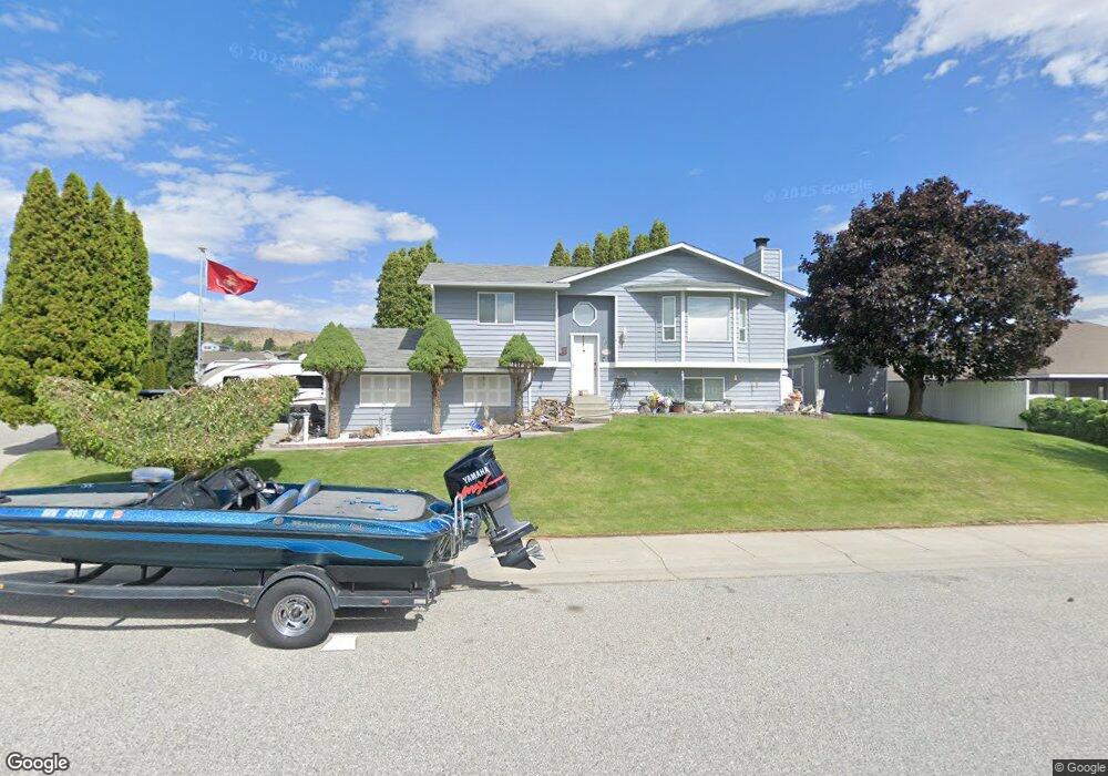 933 N Fairmont Ave, East Wenatchee, WA 98802 - photo 1