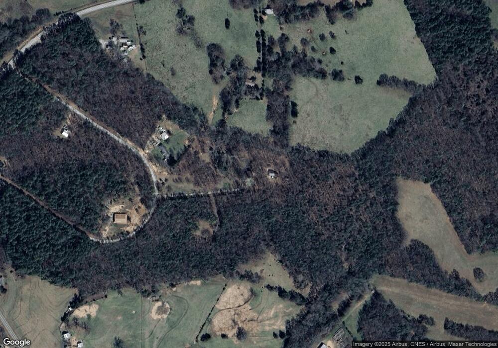 1540 Armour Cir, Elberton, GA 30635 - photo 1