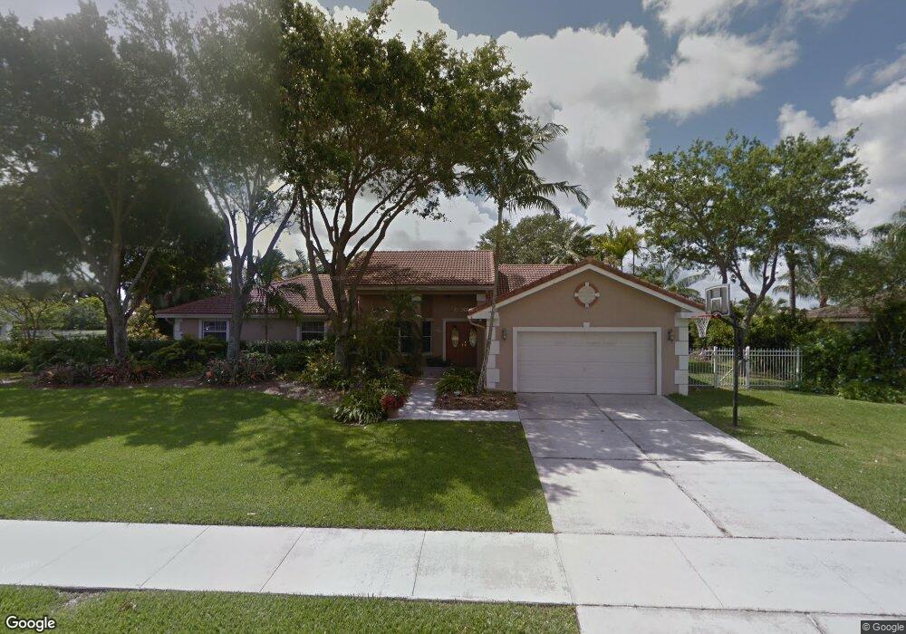 10430 SW 20th St, Davie, FL 33324 - photo 1