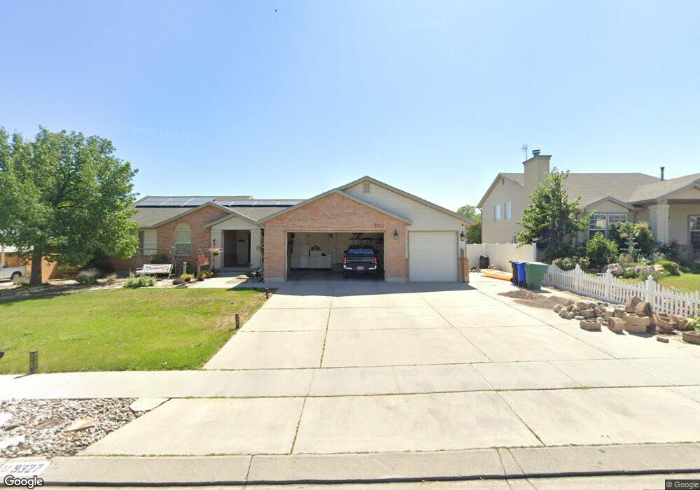 9327 Uinta Hills Dr, West Jordan, UT 84088 - photo 1