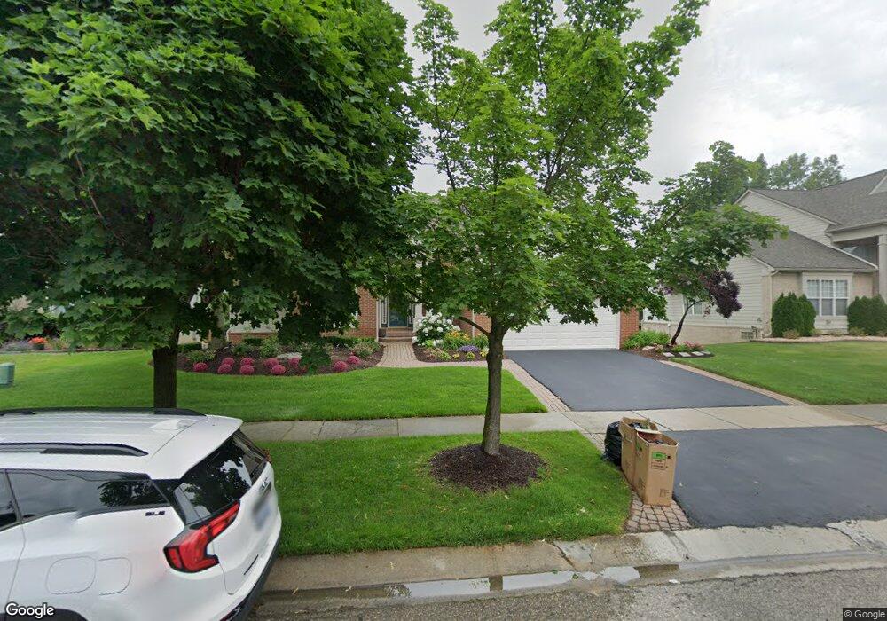 7626 Acorn Hill Ct, West Bloomfield, MI 48323 - photo 1