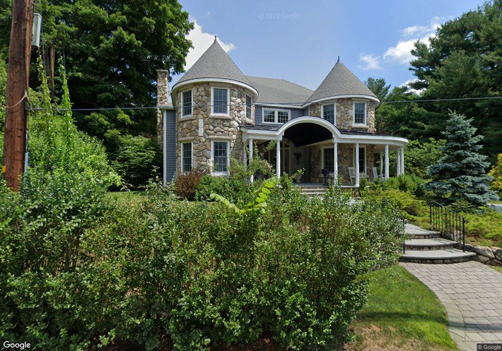 170 Nehoiden St unit 1, Needham, MA 02492 - photo 1