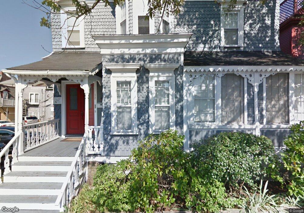 12 Catherine St unit 4, Newport, RI 02840 - photo 1