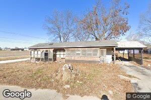 713 W Sand Rd, Advance, MO 63730
