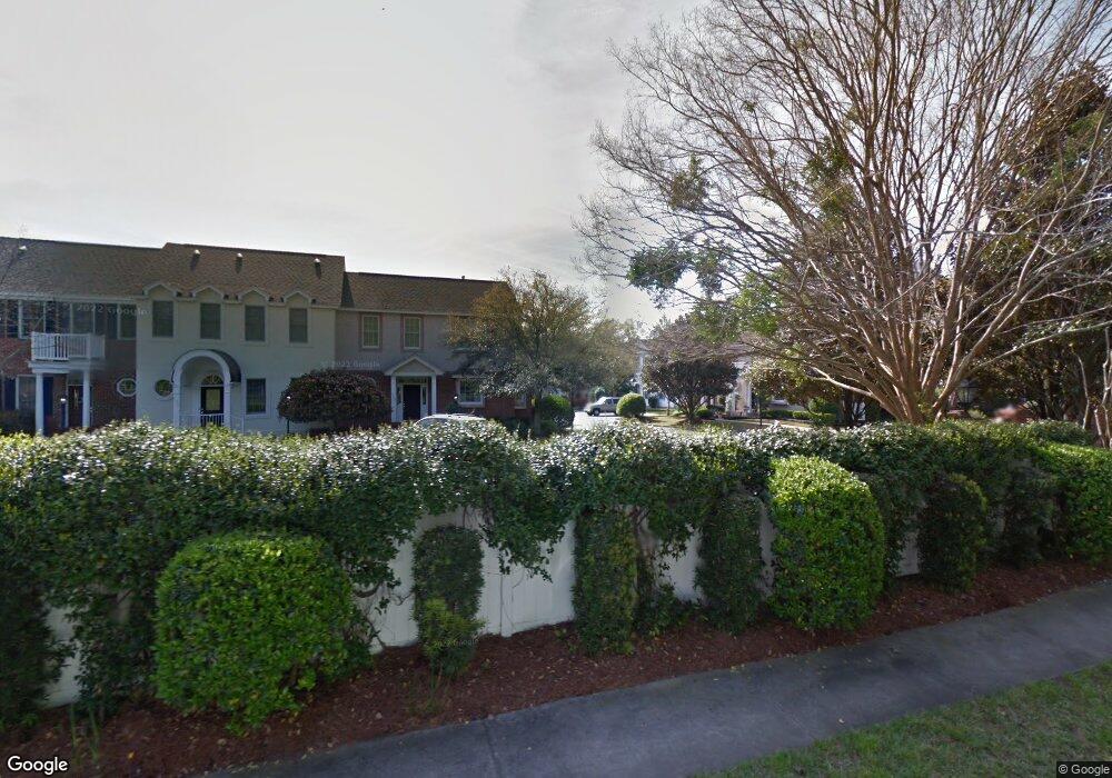 220 Brockinton Dr unit 220, St. Simons Island, GA 31522 - photo 1