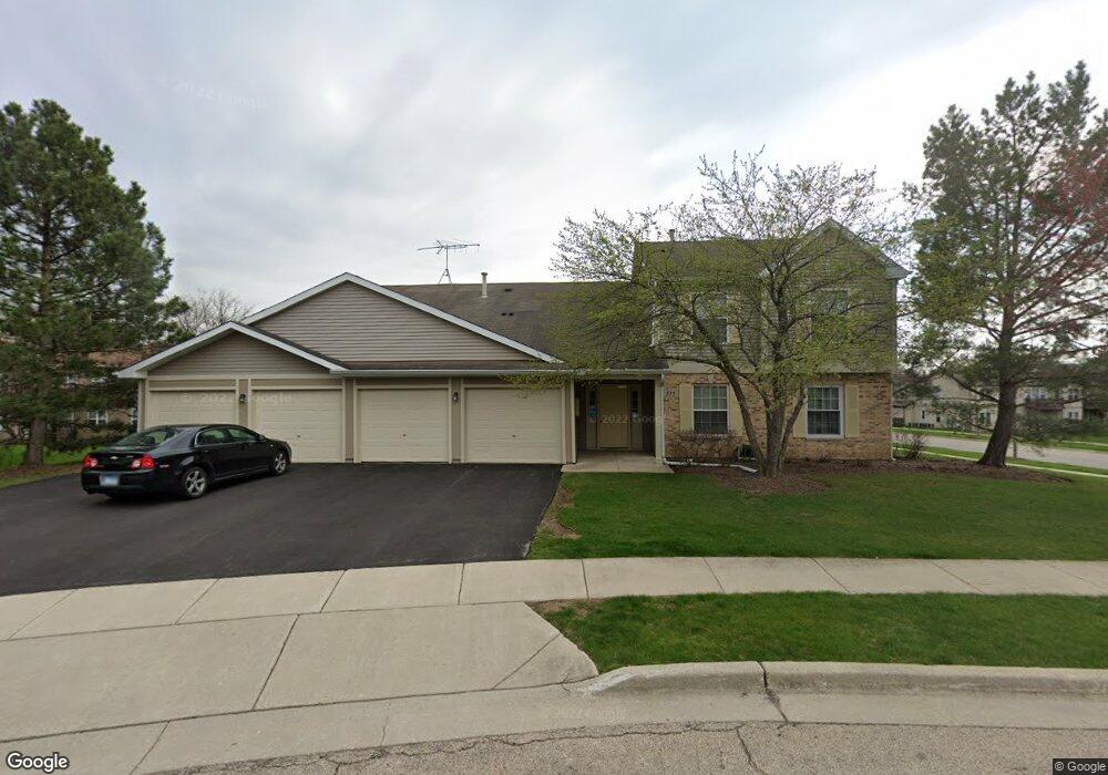 335 Buckingham Cir unit A, Elgin, IL 60120 - photo 1