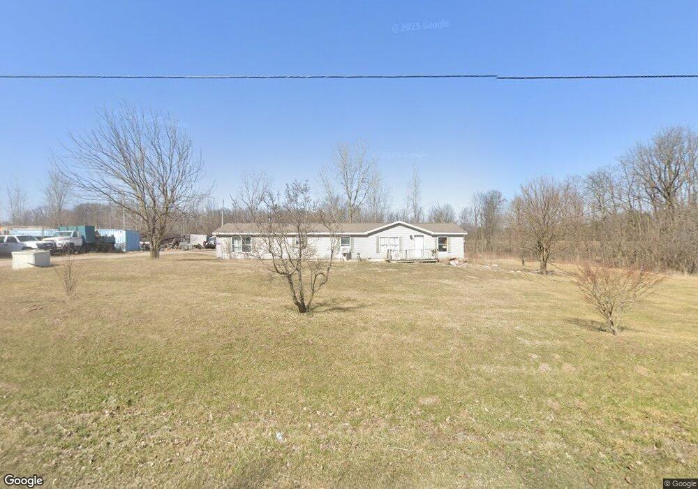 6205 Sandusky Rd, Lima, OH 45801 - photo 1