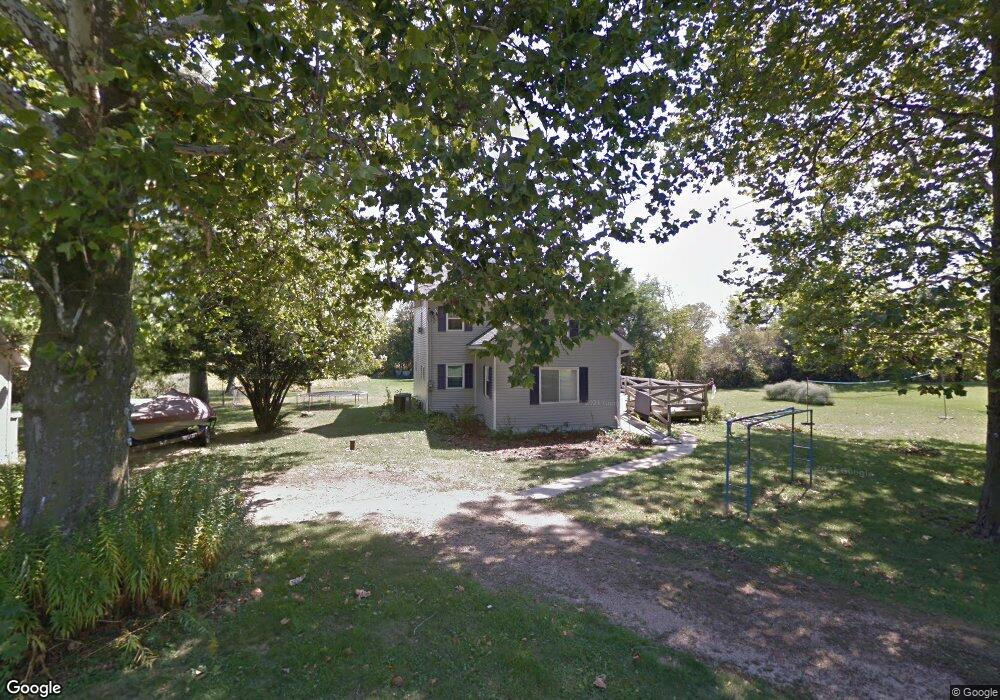 507 N Grove St, Eleroy, IL 61027 - photo 1