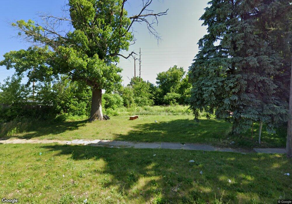 3825 Pengelly Rd, Flint, MI 48507 - photo 1