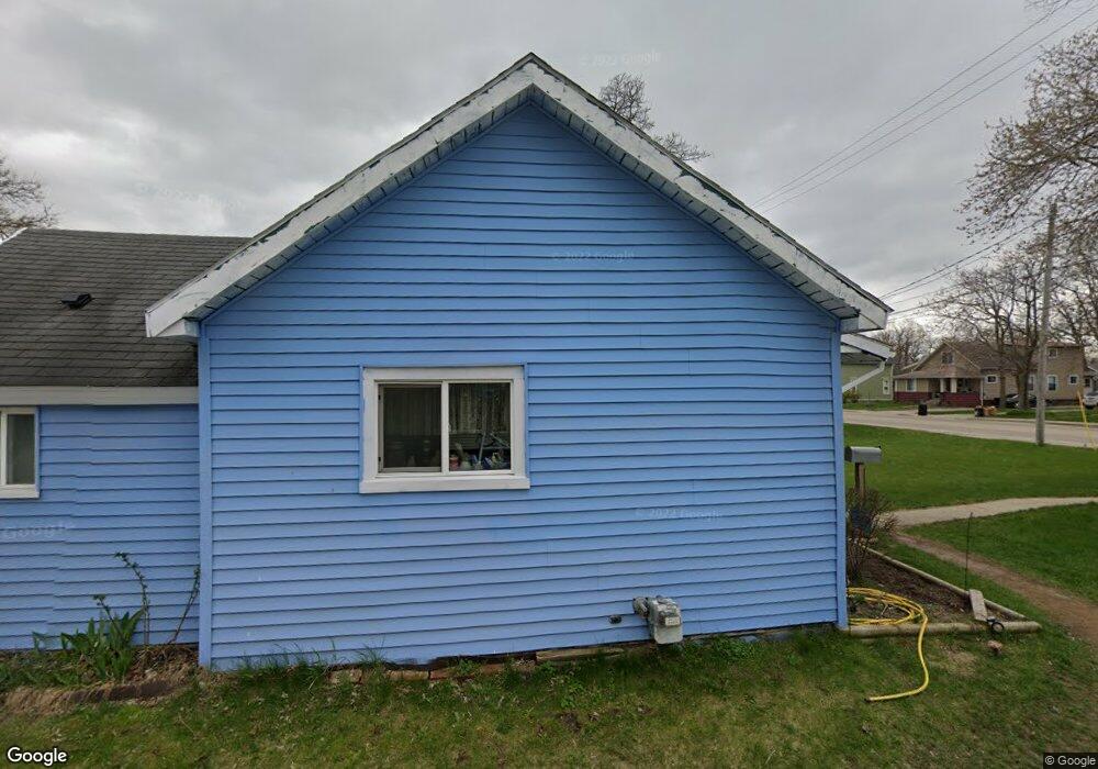 622 N Mill St, Clio, MI 48420 - photo 1