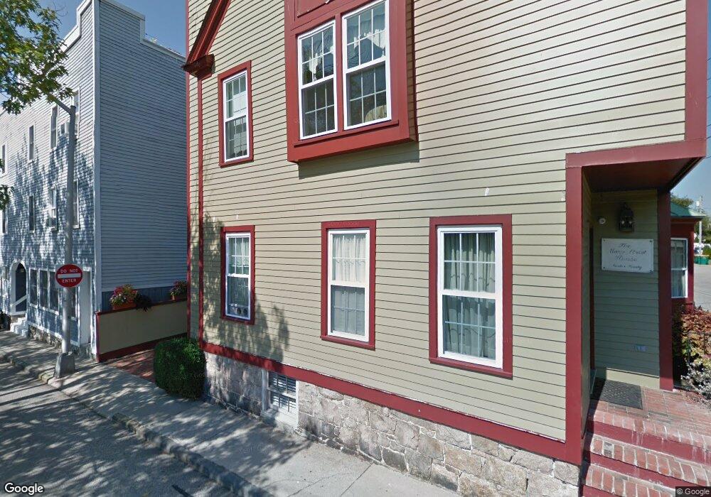 20 Mary St, Newport, RI 02840 - photo 1