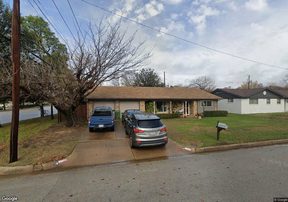 1104 Black St, Hurst, TX 76053 - photo 1