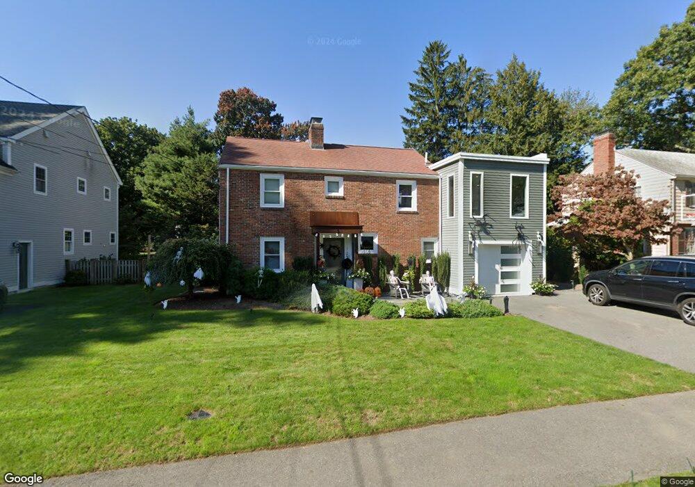 123 Manning St, Needham Heights, MA 02494 - photo 1