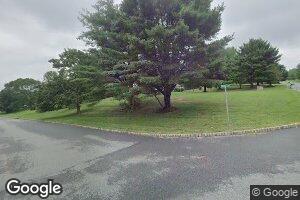 11 Tiger Hill Dr, Gladstone, NJ 07934