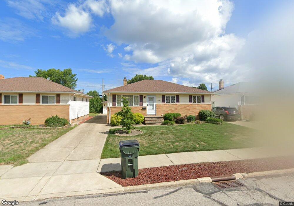 30859 Roosevelt Rd, Wickliffe, OH 44092 - photo 1