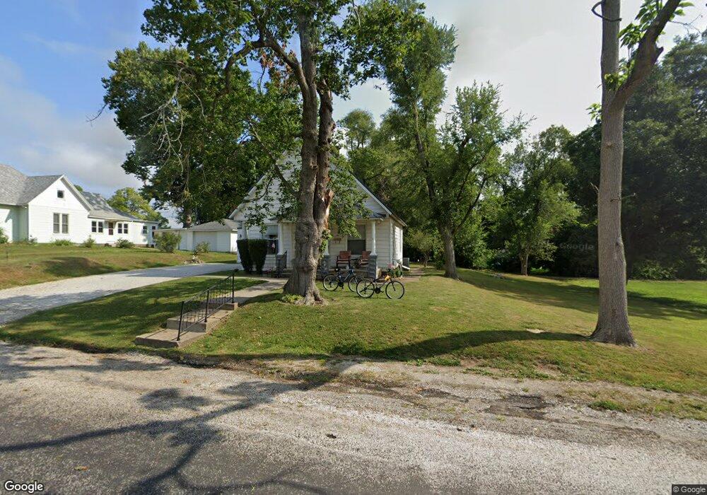 151 W Illini St, Virginia, IL 62691 - photo 1