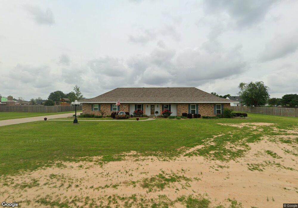 1713 Swan Dr, Lake Charles, LA 70605 - photo 1