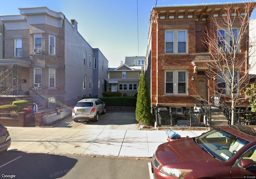 113 Maple St, Weehawken, NJ 07086 - photo 1