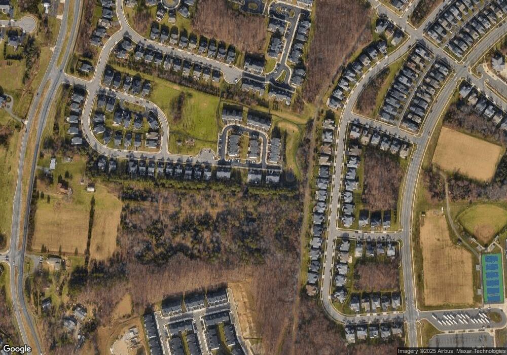 42261 St Huberts Place, Chantilly, VA 20152 - photo 1