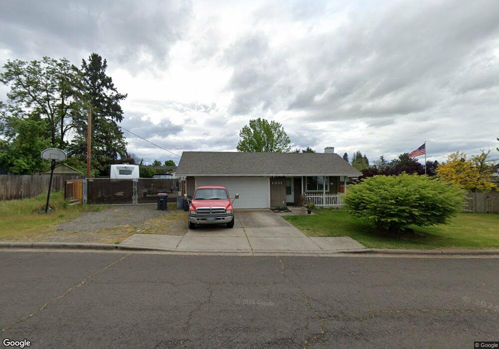 1331 N Modoc Ave, Medford, OR 97504 - photo 1