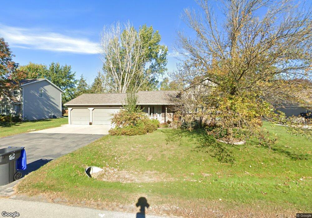 W2932 Springfield Dr, Appleton, WI 54915 - photo 1