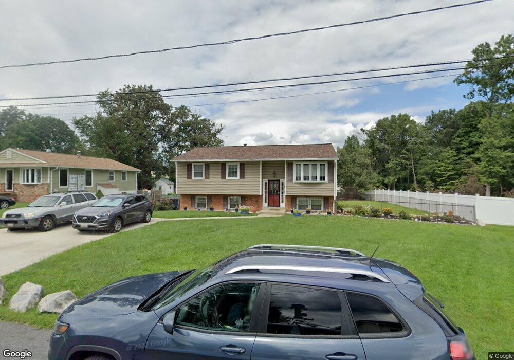 8708 Locust Grove Dr, Laurel, MD 20707 - photo 1