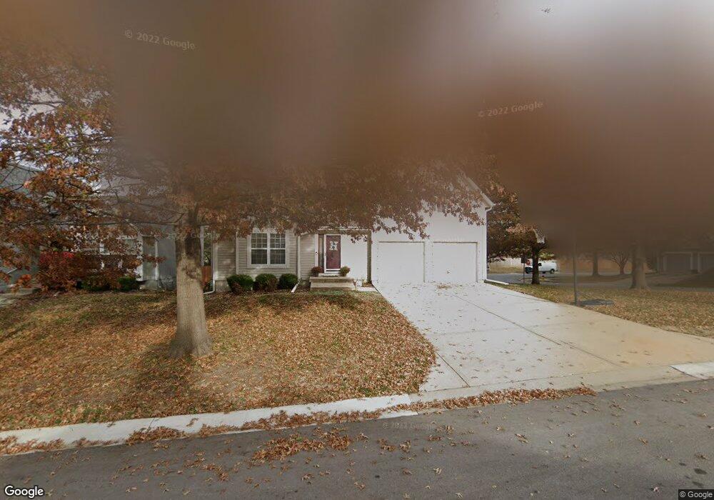 5153 Payne St, Shawnee, KS 66226 - photo 1