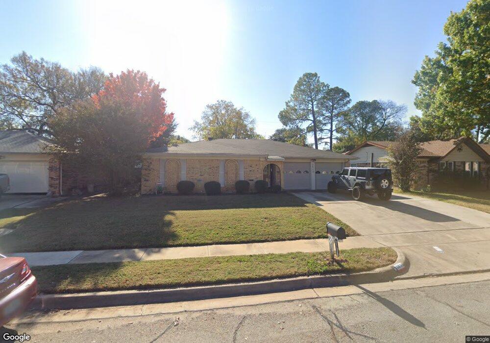 2012 Knoxville Dr, Bedford, TX 76022 - photo 1