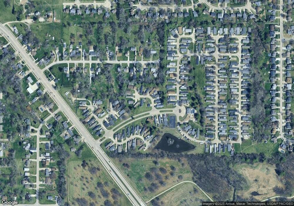 1901 Camden Ct, Des Moines, IA 50320 - photo 1