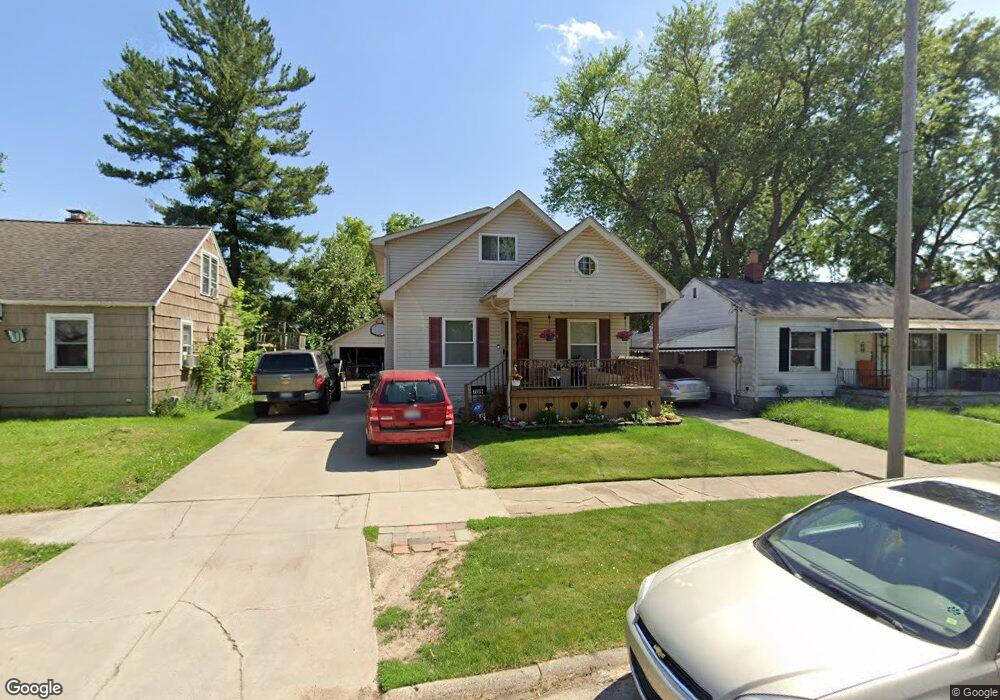 739 Vermilya Ave, Flint, MI 48507 - photo 1