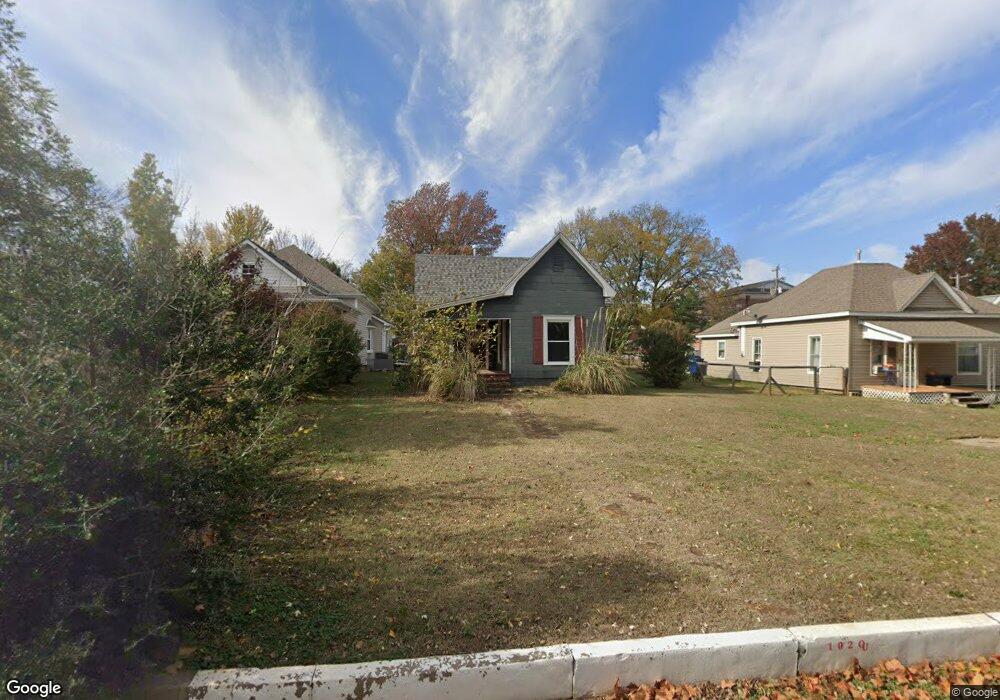 102 N Dunlap St, Cleveland, OK 74020 - photo 1