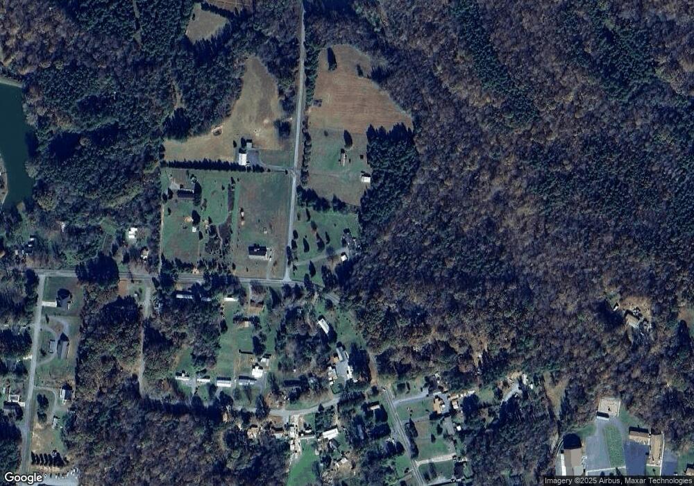 352 Hoover Hill Rd, Asheboro, NC 27205 - photo 1