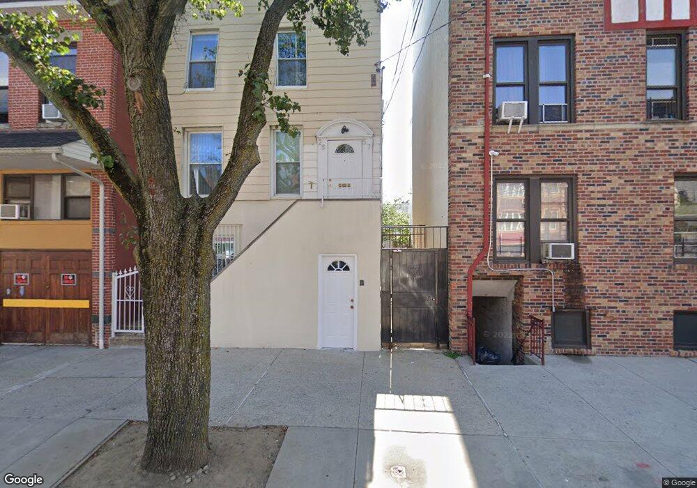 2557 43rd St, Astoria, NY 11103 - photo 1