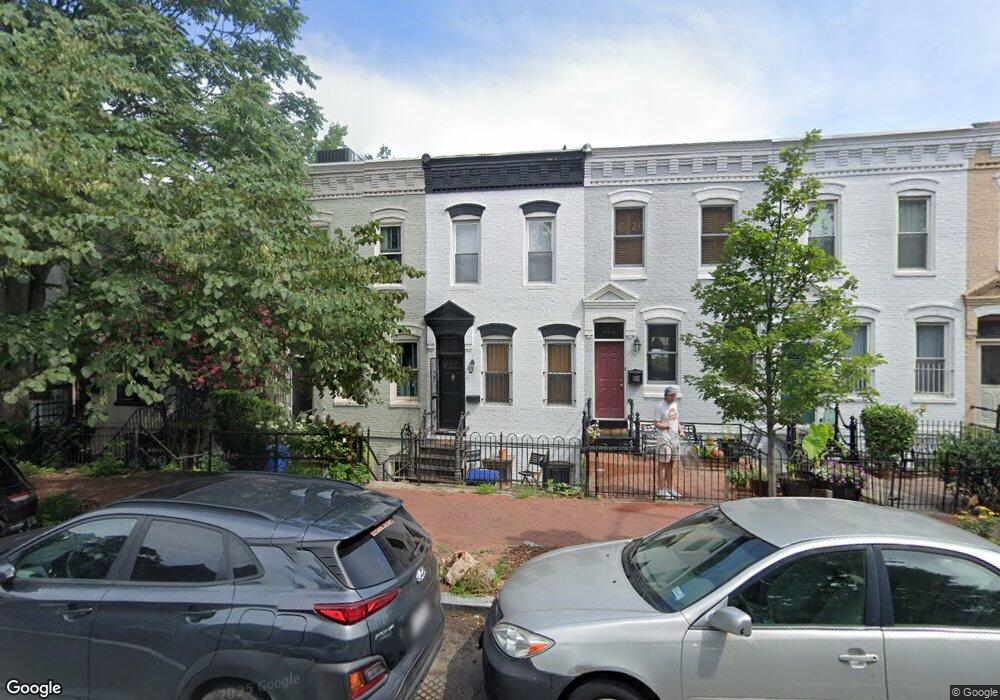 210 F St NE, Washington, DC 20002 - photo 1