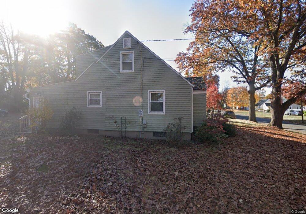 271 Pershing Ave, New Britain, CT 06053 - photo 1