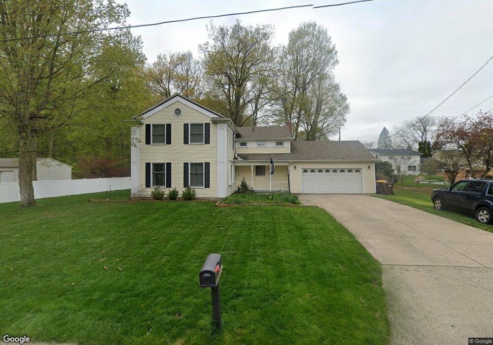 1307 Maycroft Rd, Lansing, MI 48917 - photo 1