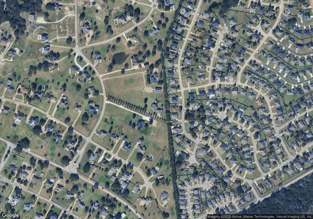 1009 Bentwater Pkwy, Granbury, TX 76049 - photo 1